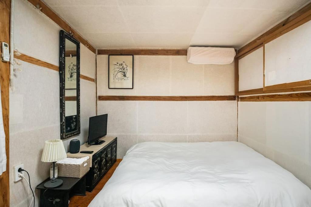 Namhyundang - Hanok Korean Traditional House Seoul Exterior foto